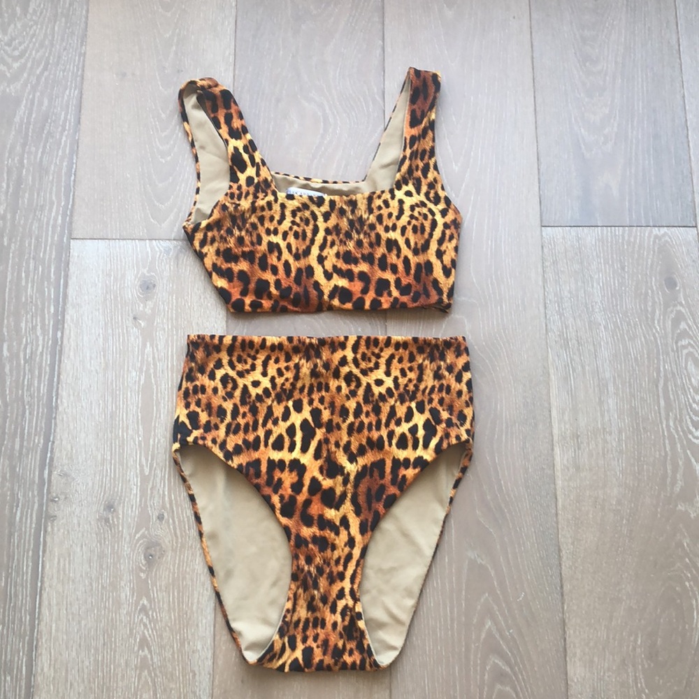 Great bathing suit NWOT